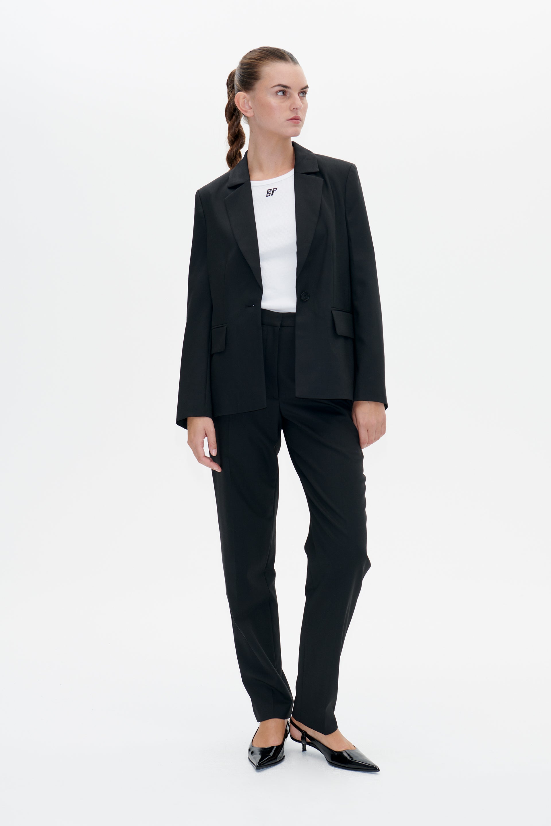 22068_9999_Lookfront.jpg mediefil