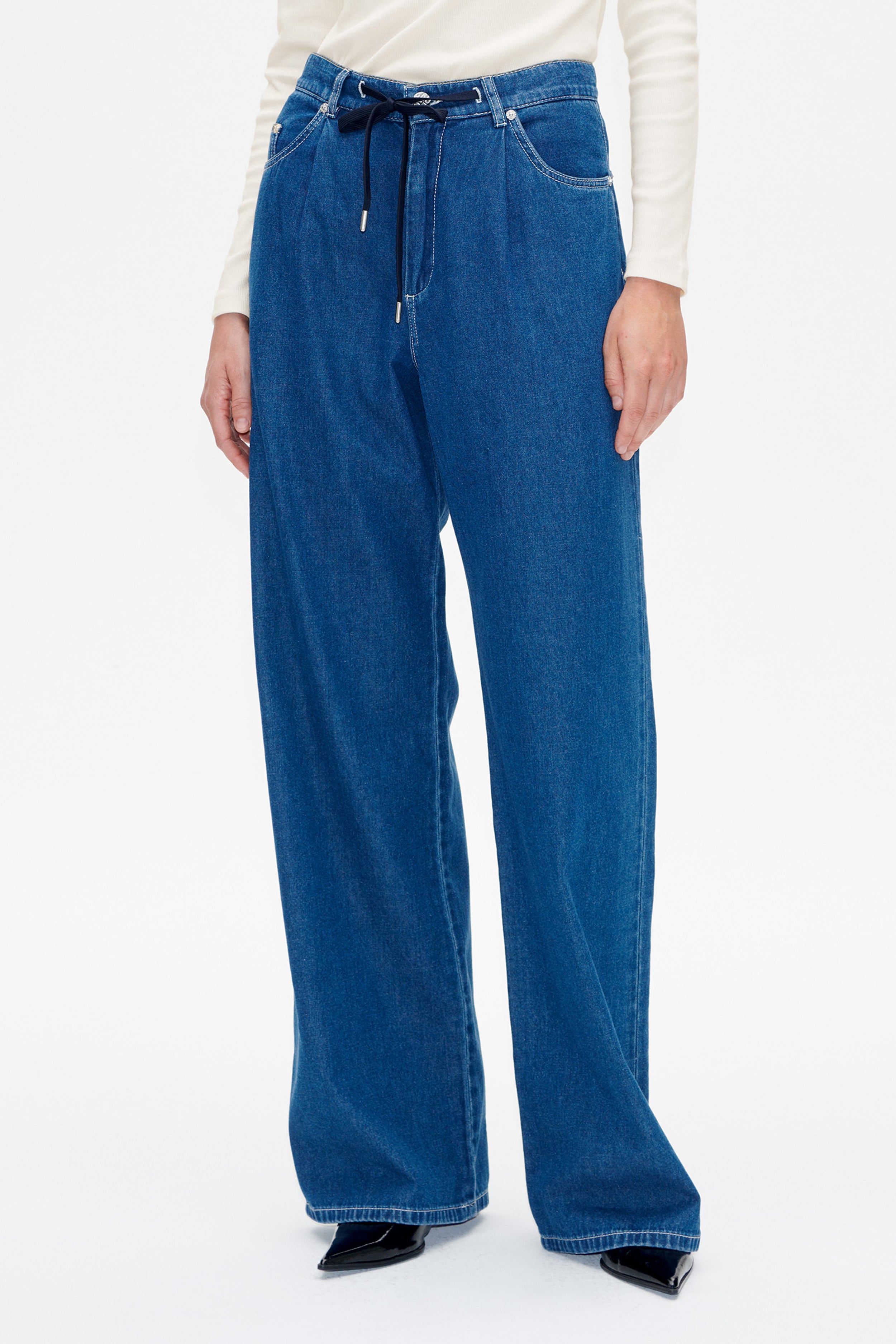 23927_7468_DETAIL.png media file