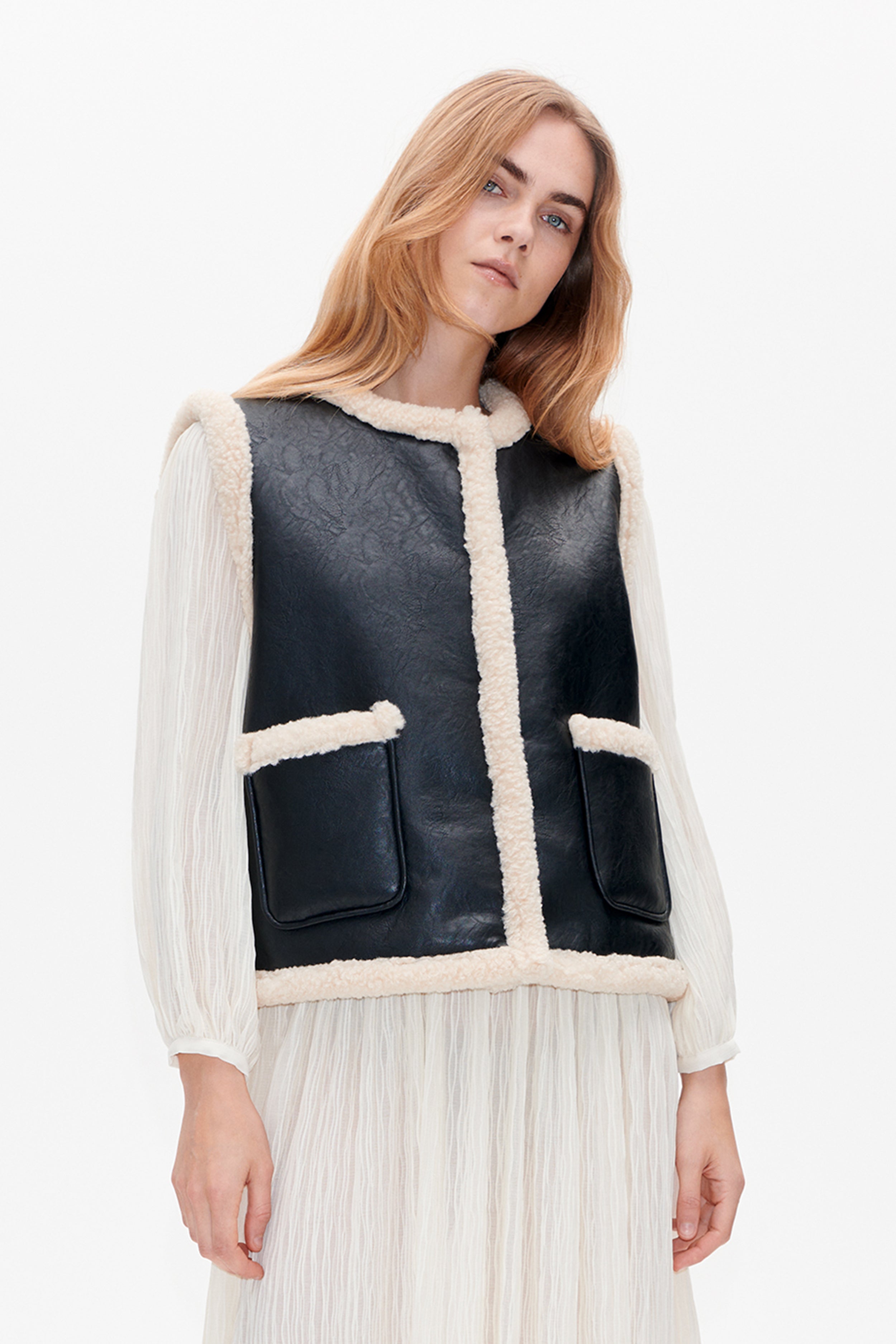 24017_9999_DETAIL.jpg media file