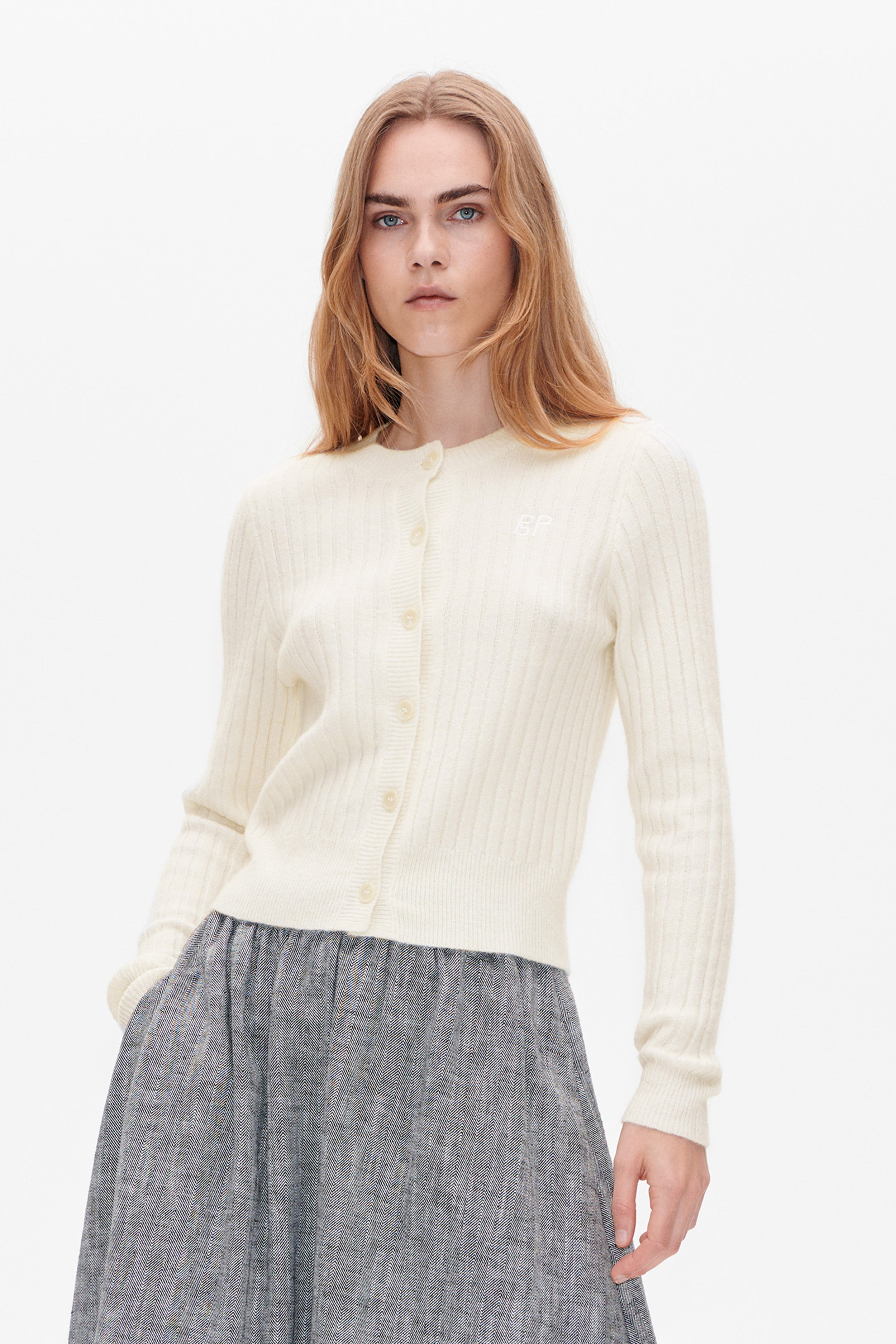 24045_3076_DETAIL.jpg media file