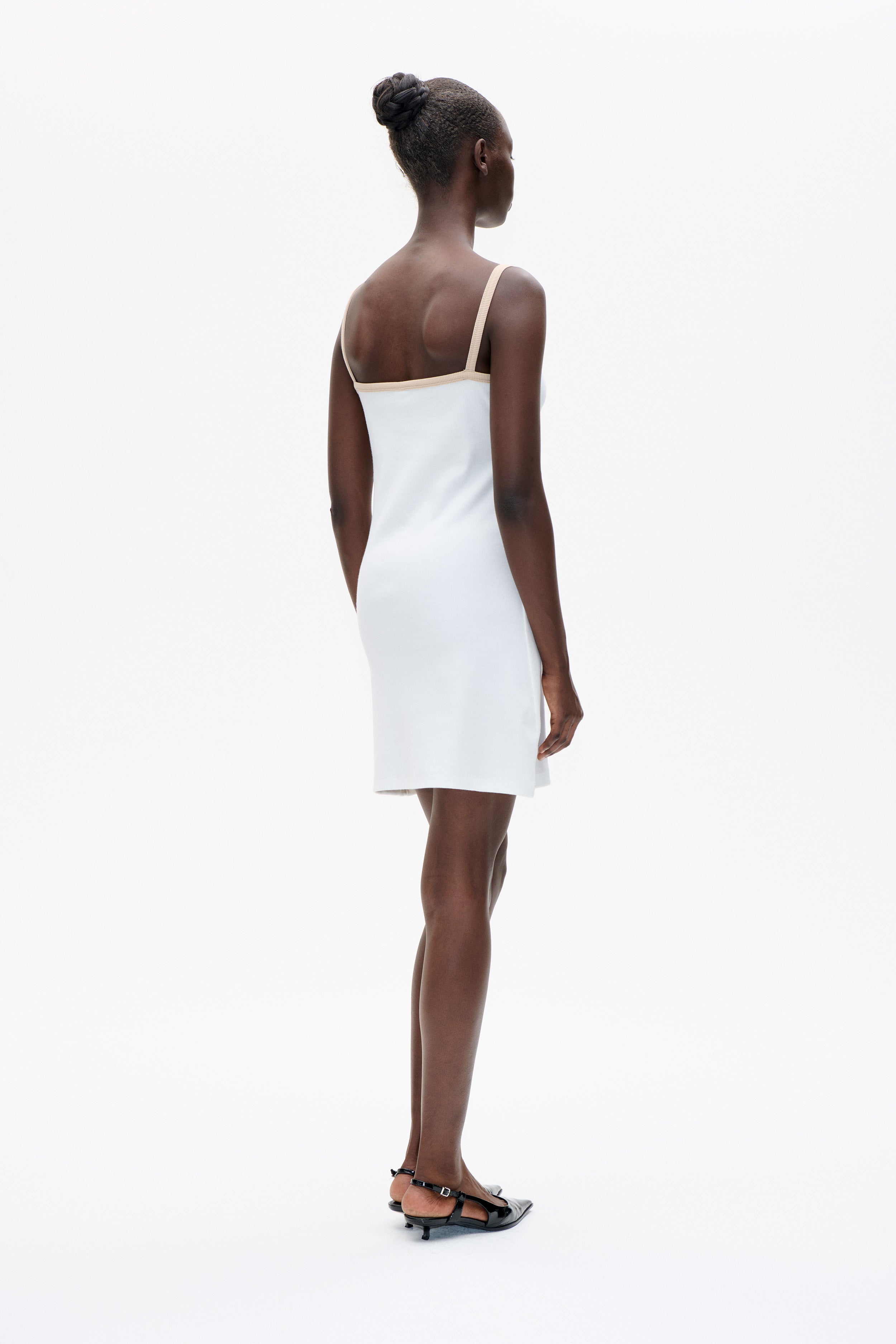 24255_1070_2.jpg media file