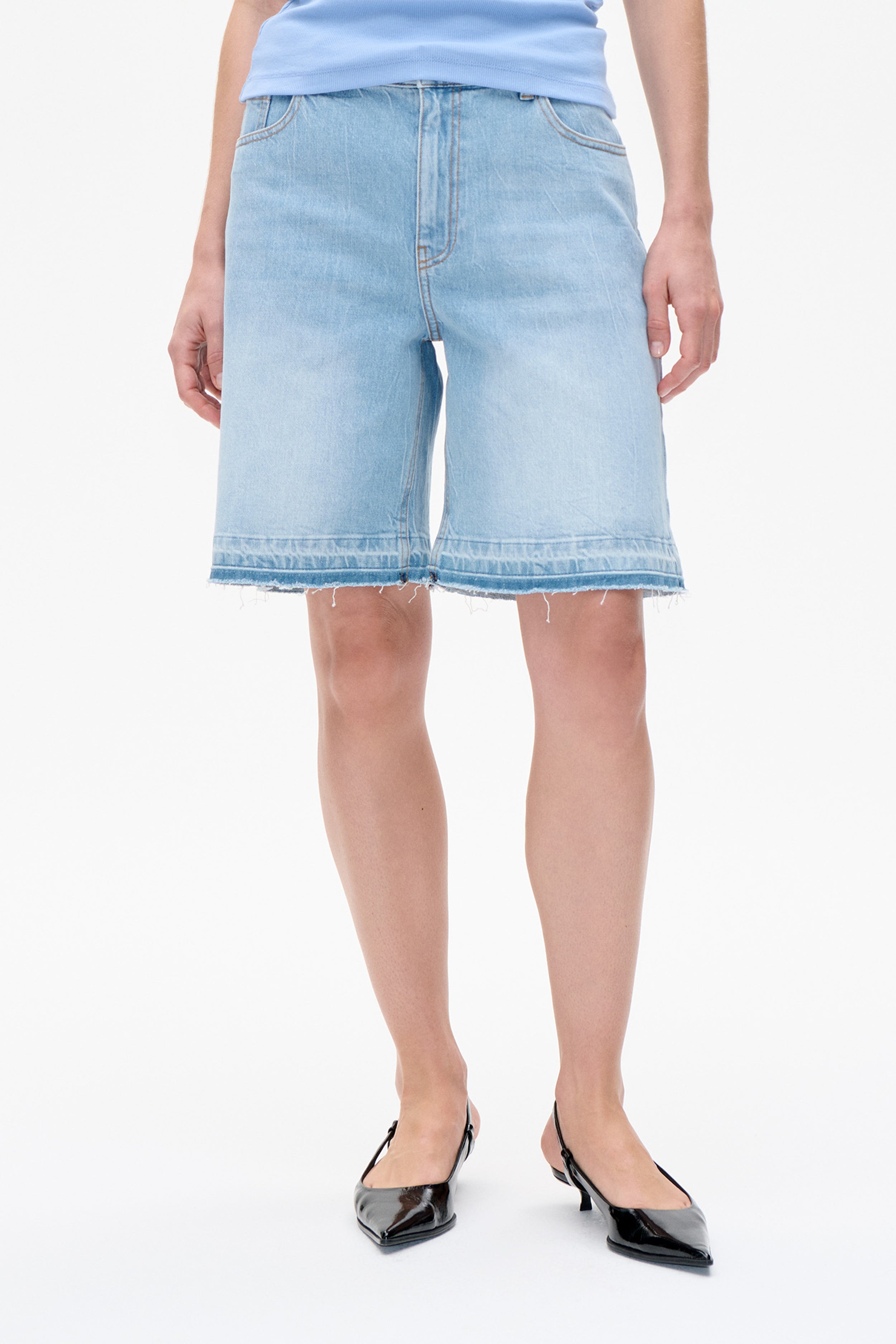 24350_7114_DETAIL.png media file