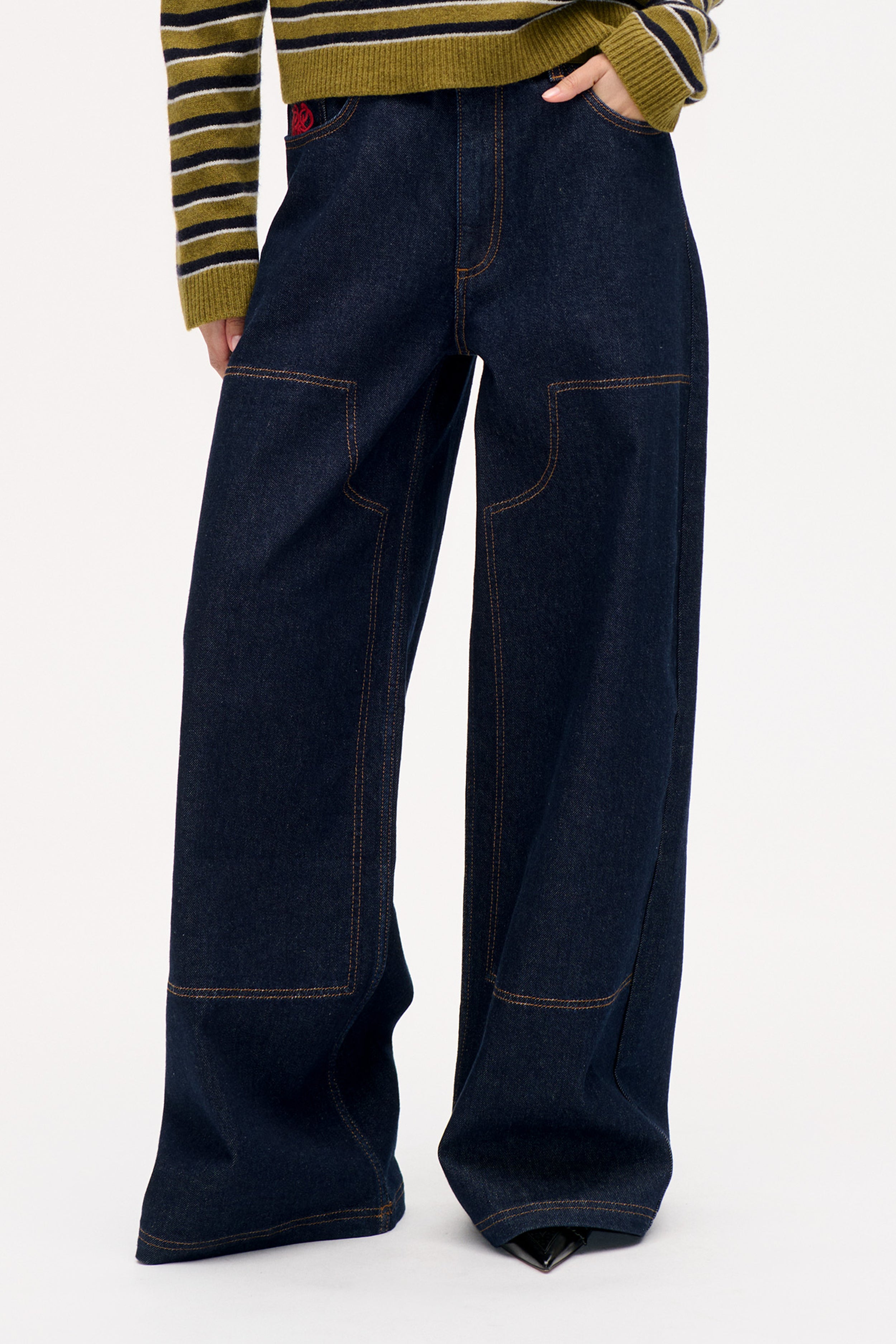 24414_7553_DETAIL.png media file