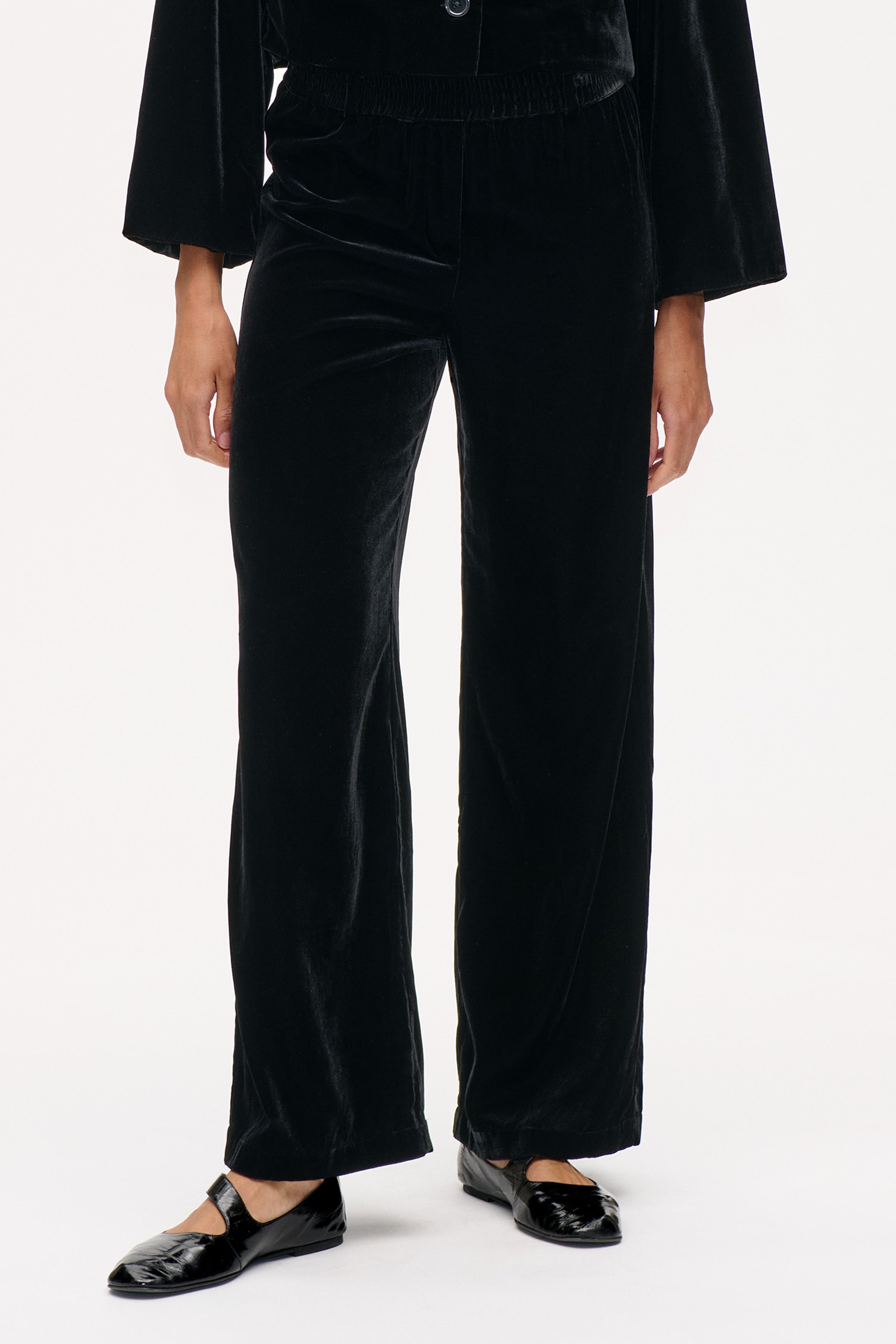 24438_9162_DETAIL.png media file