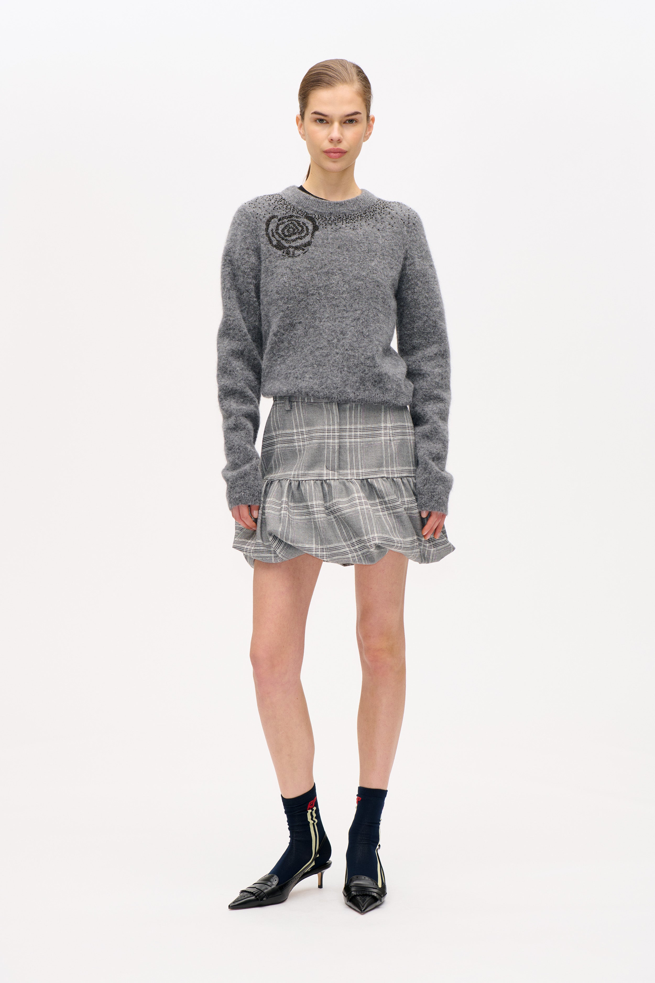 CHANYA SWEATER | Thunder Grey Pearls