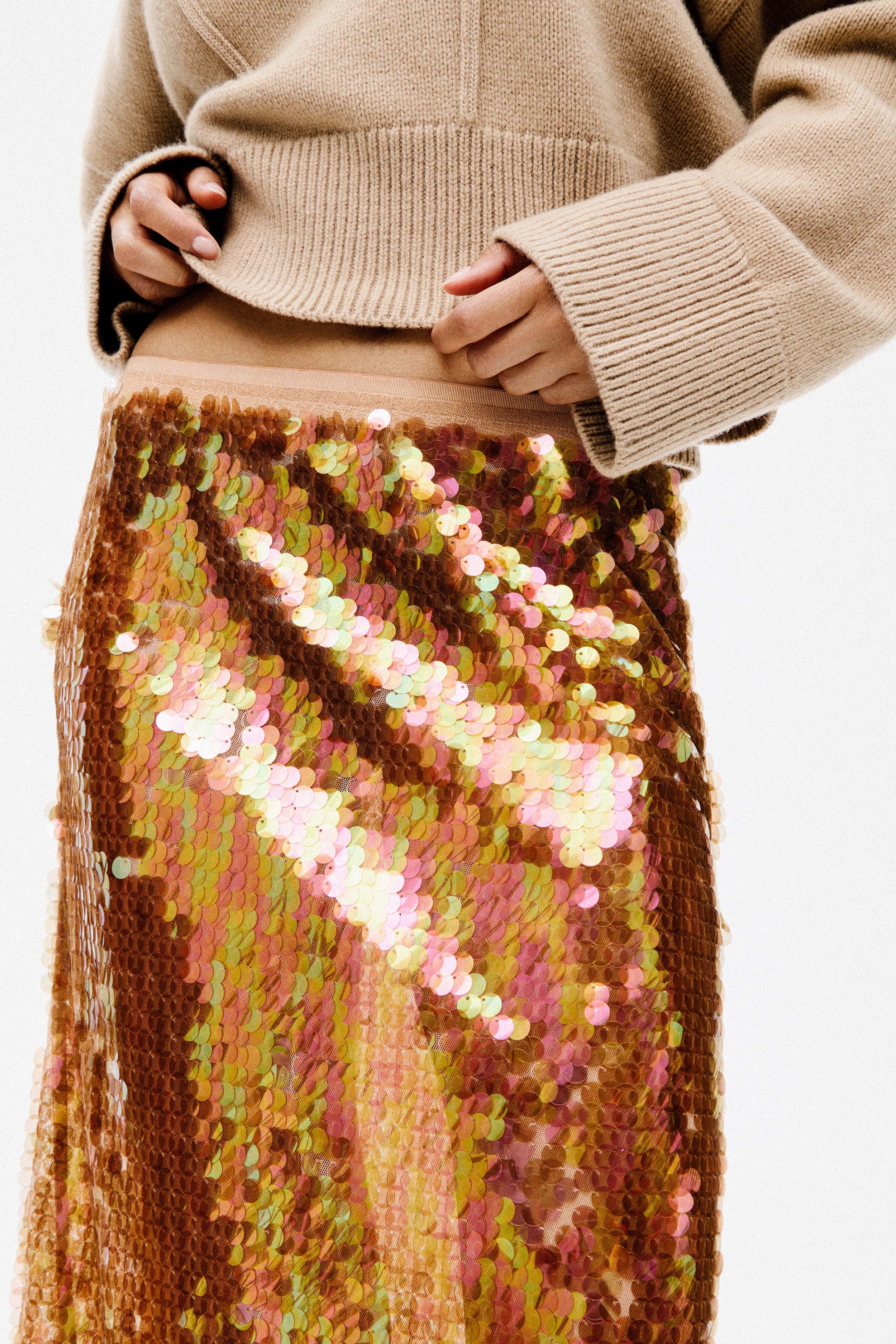 24573_8219_CAMPAIGN.jpg media file