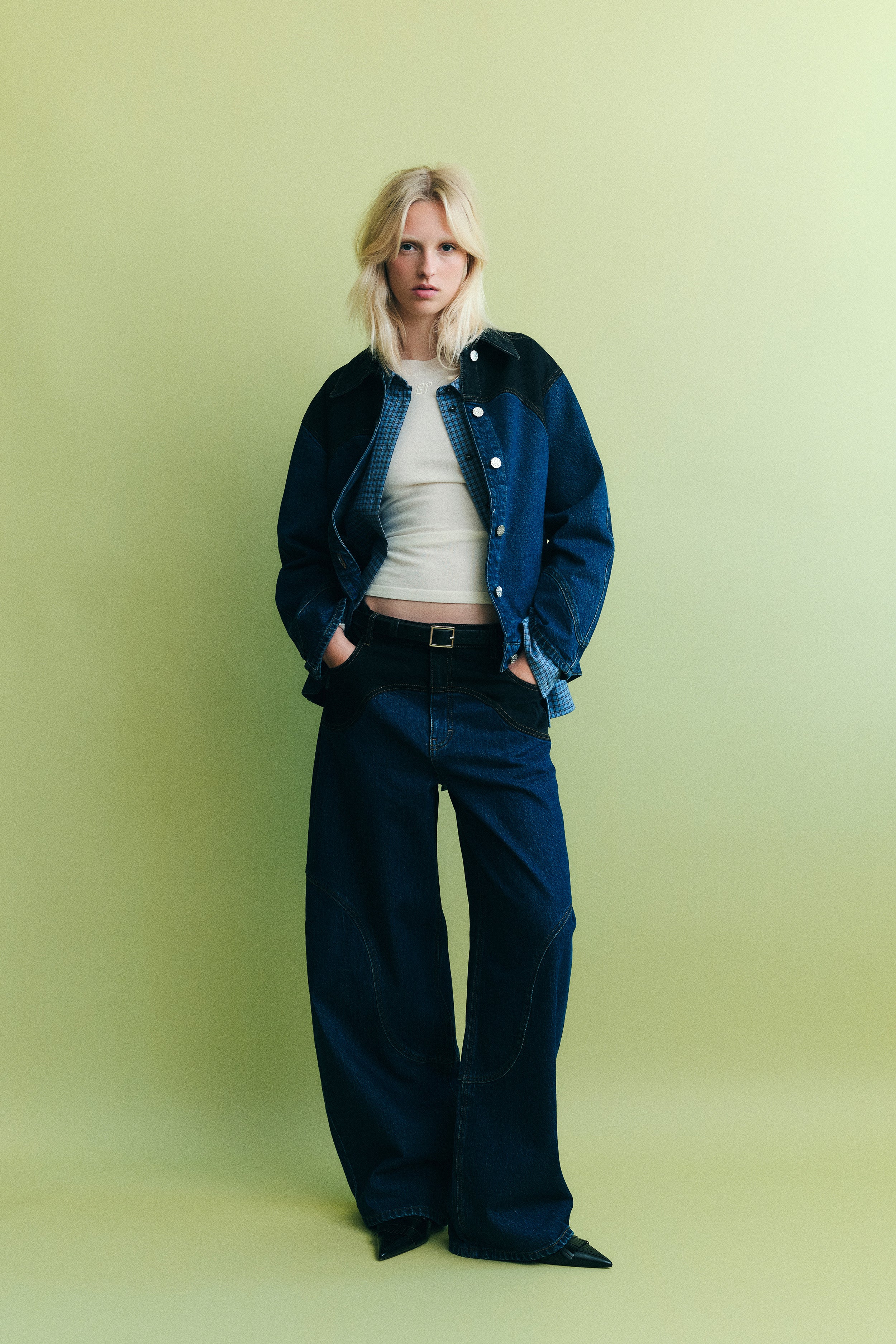 24697_7570_CAMPAIGN.jpg media file