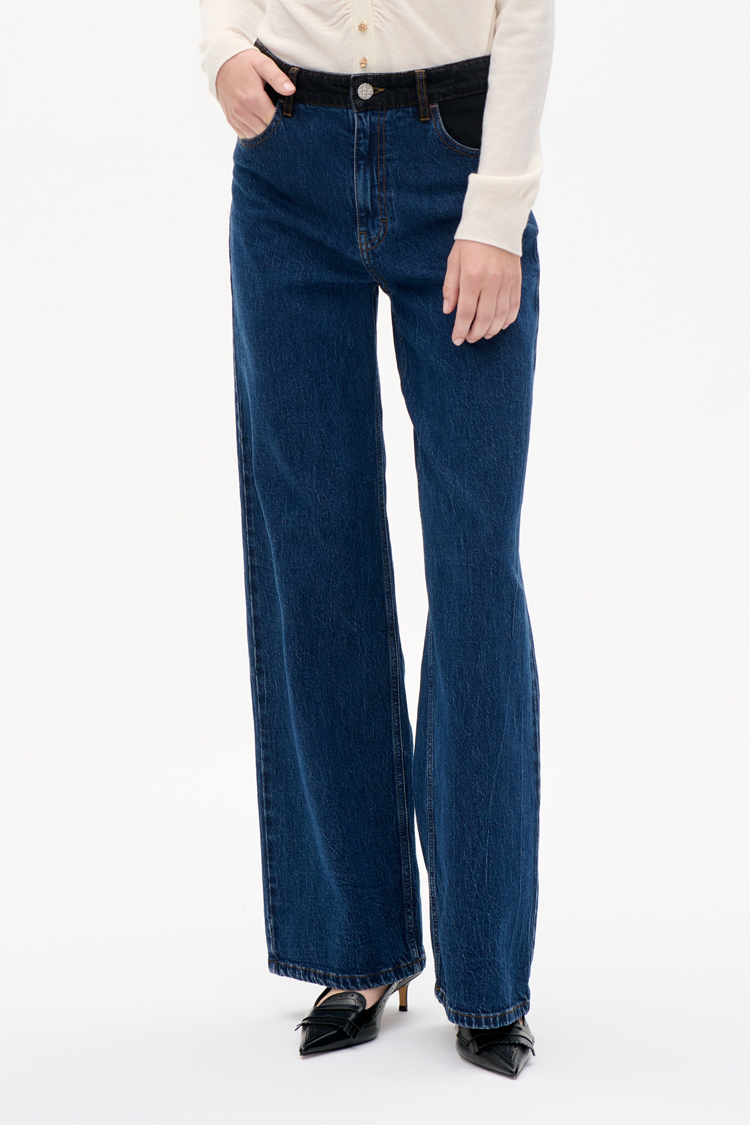 24698_7570_DETAIL.png media file