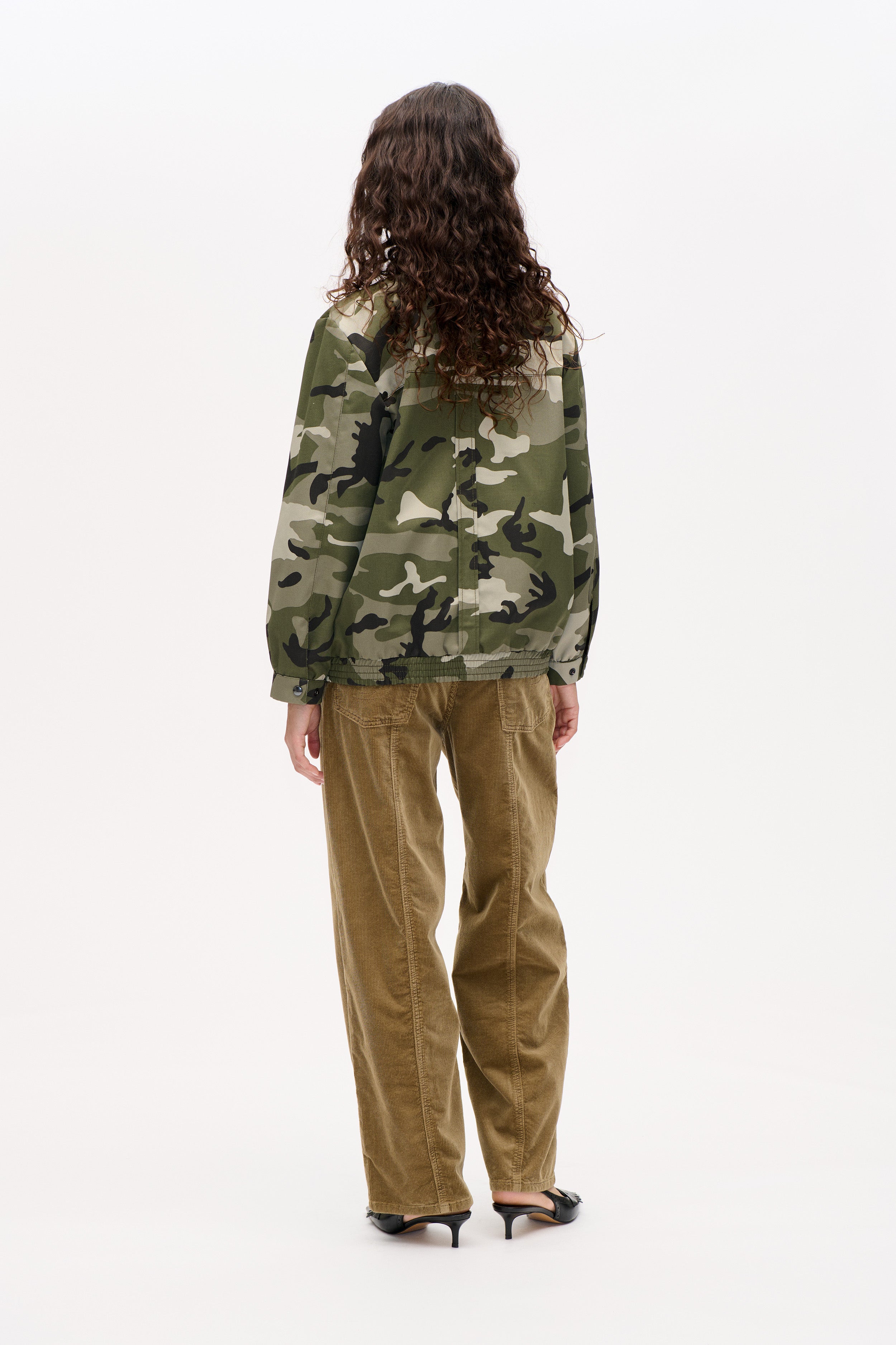 BELINE JACKET | Chameleon Green