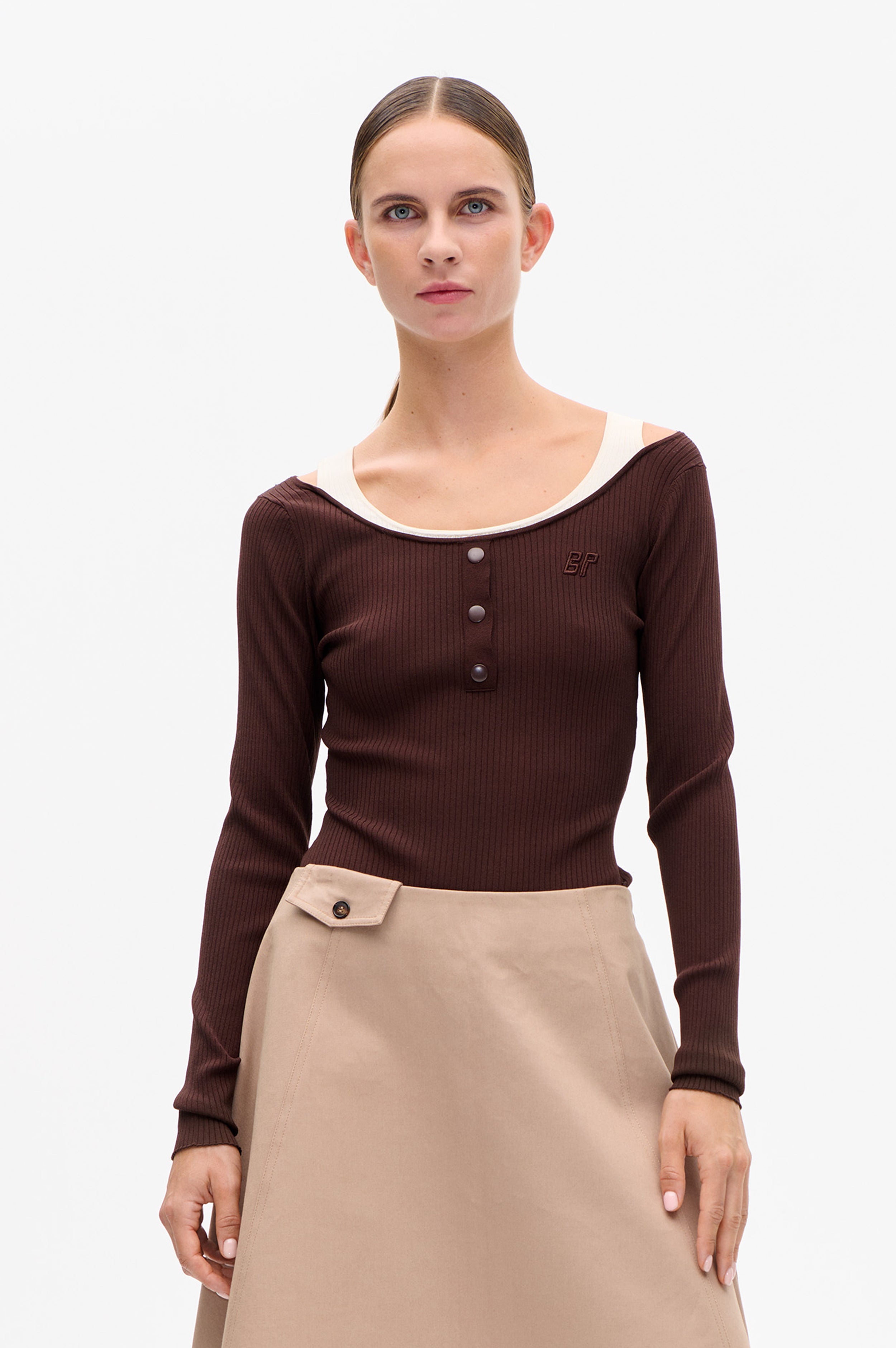 24770_8165_DETAIL.png mediefil