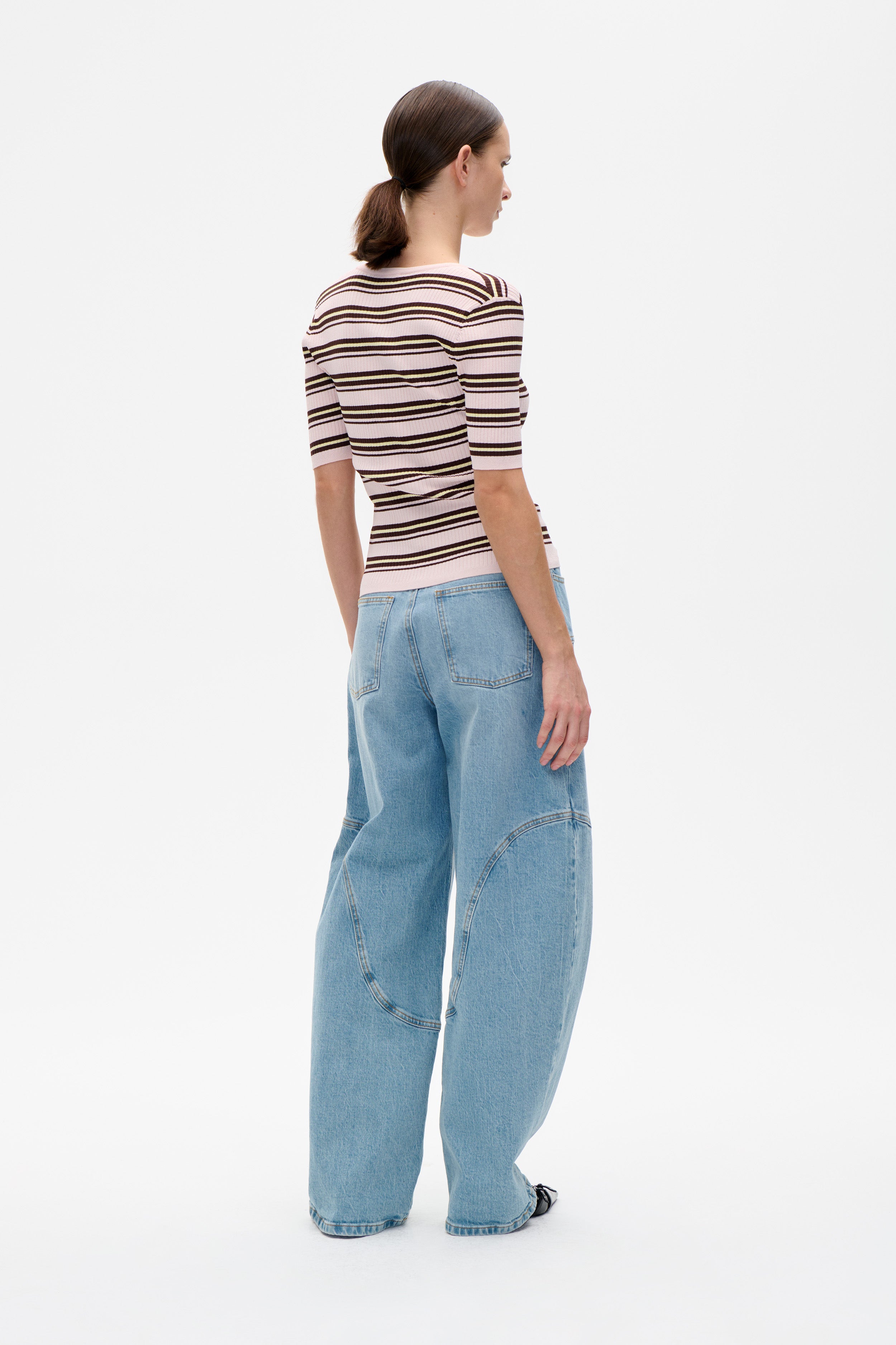 24933_7585_2.jpg media file