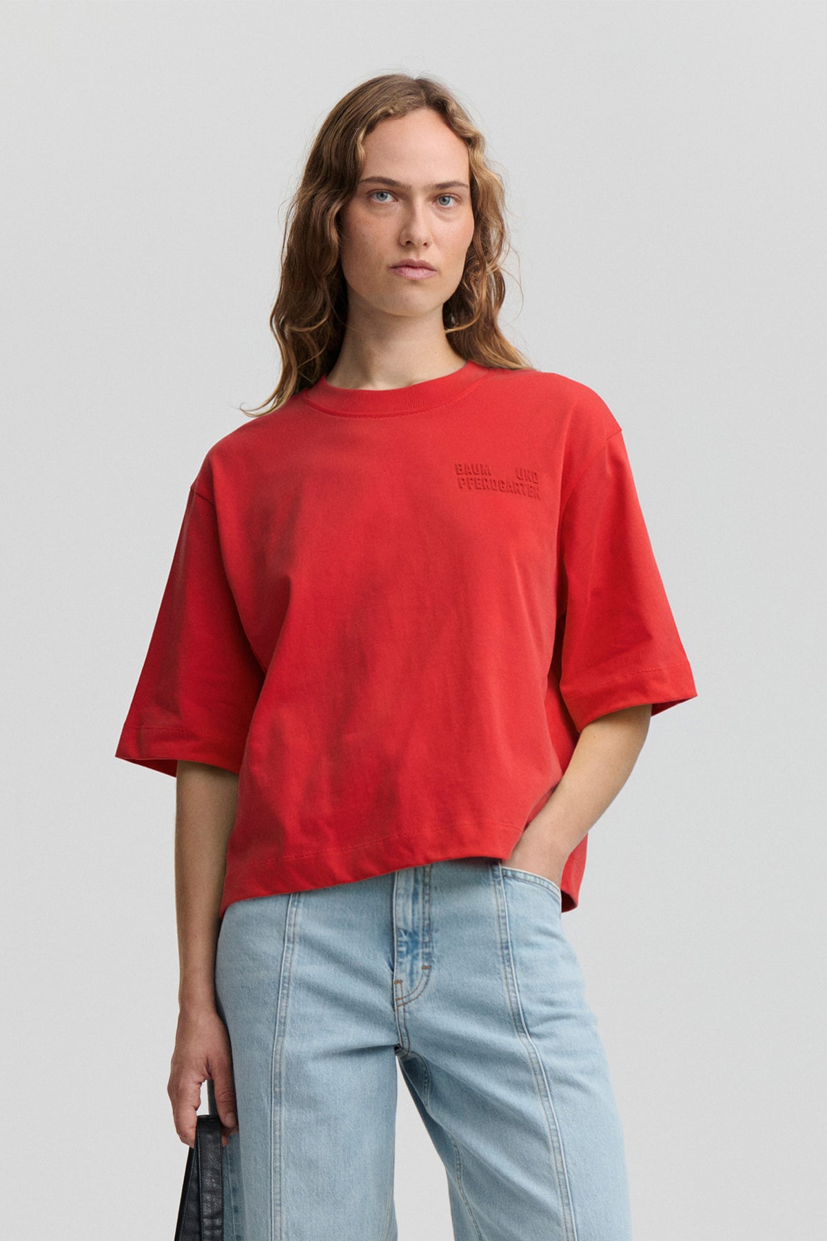 JIANA T-SHIRT | Karmosinrød