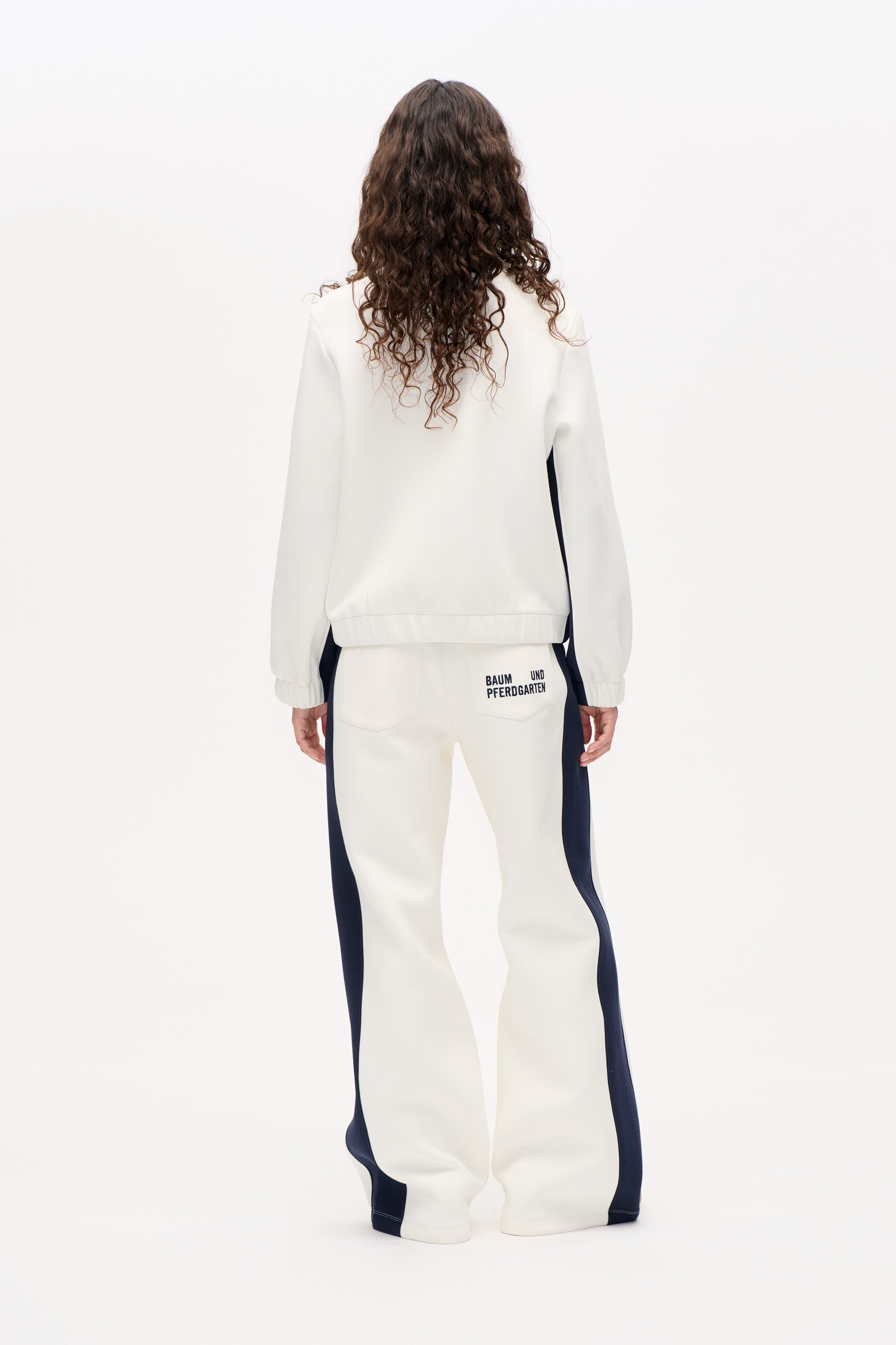 24677_1069_2.jpg media file