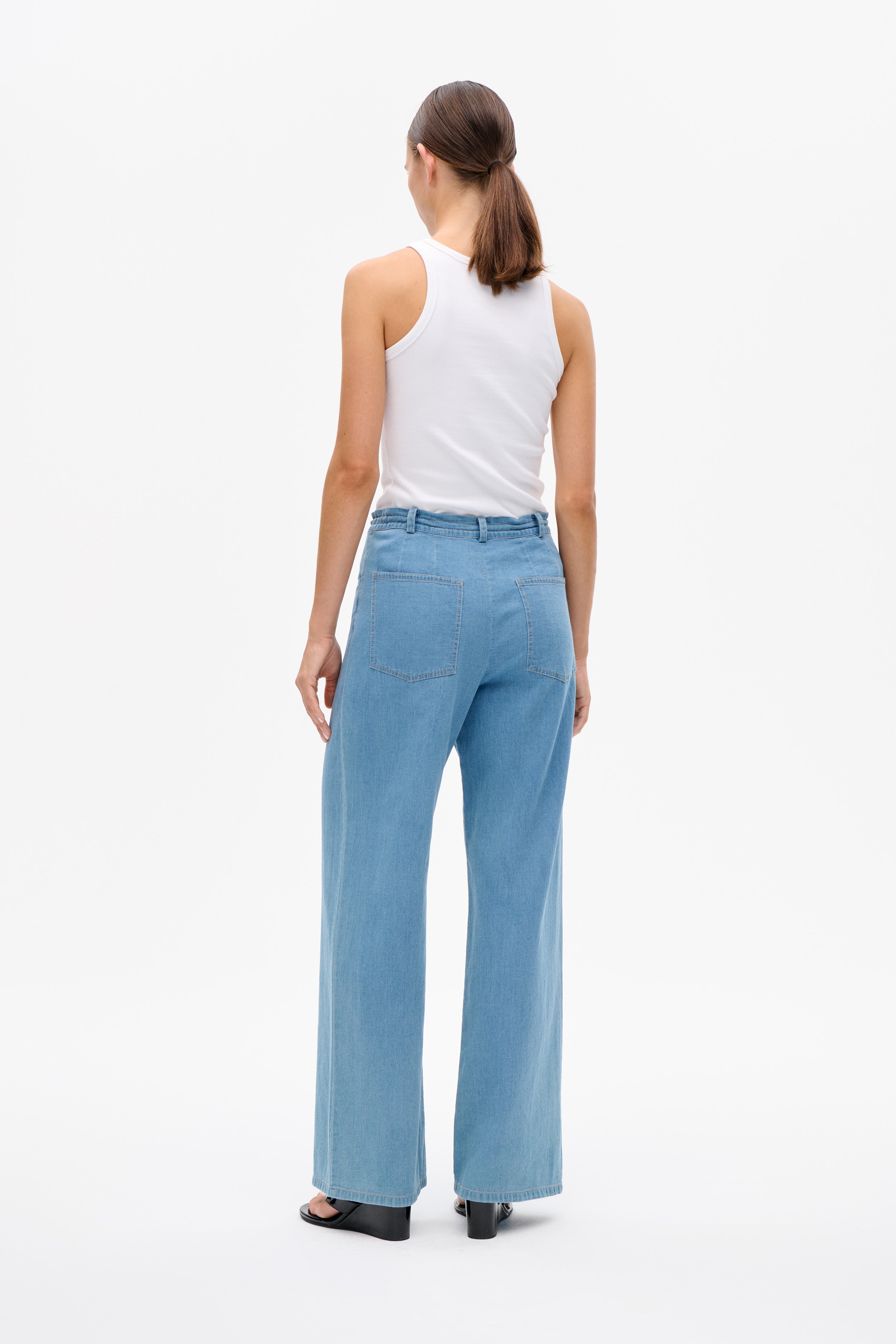 24751_7577_2.jpg media file