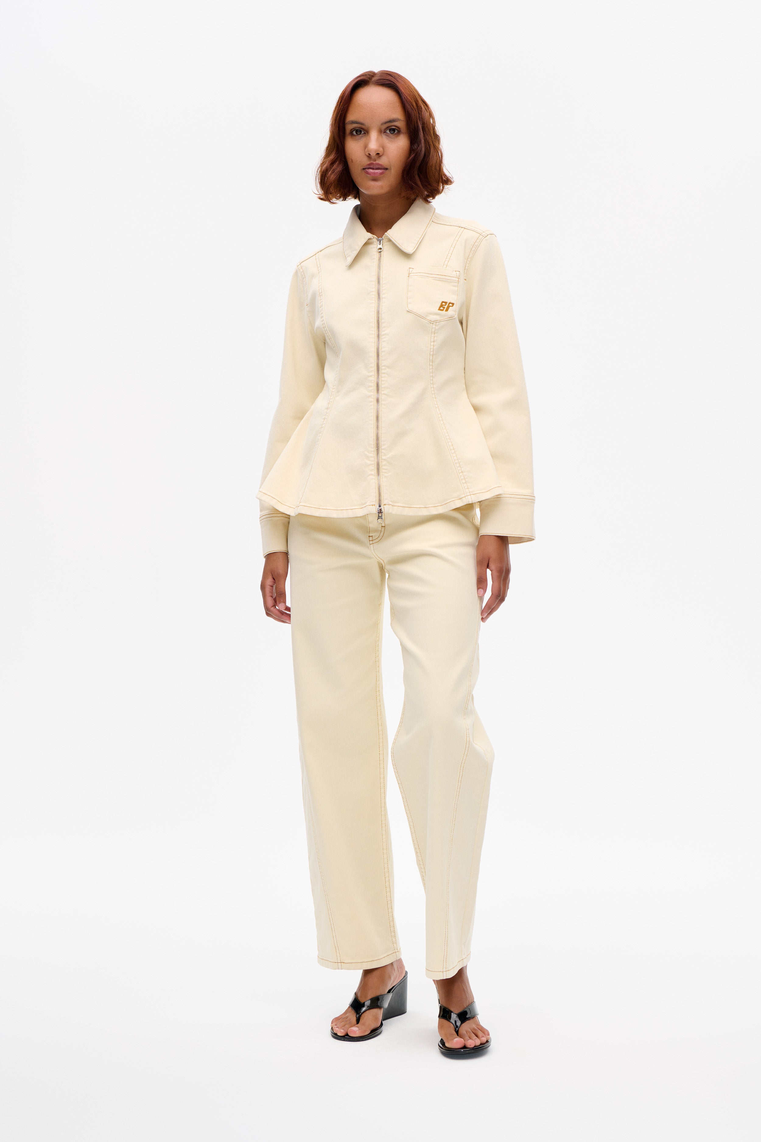 24805_3076_1.jpg media file