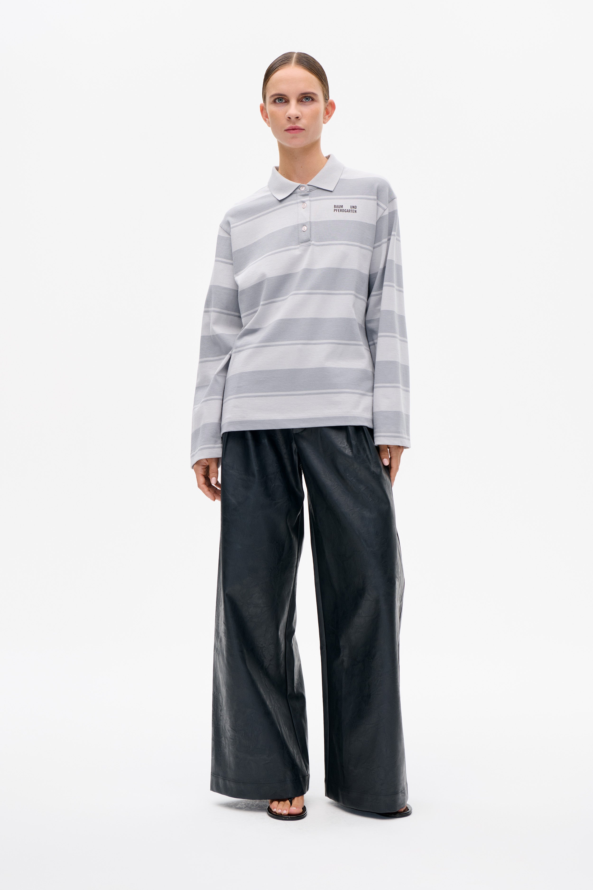 Shop JEANNE TOP i Grey Polo Stripes | Hurtig levering