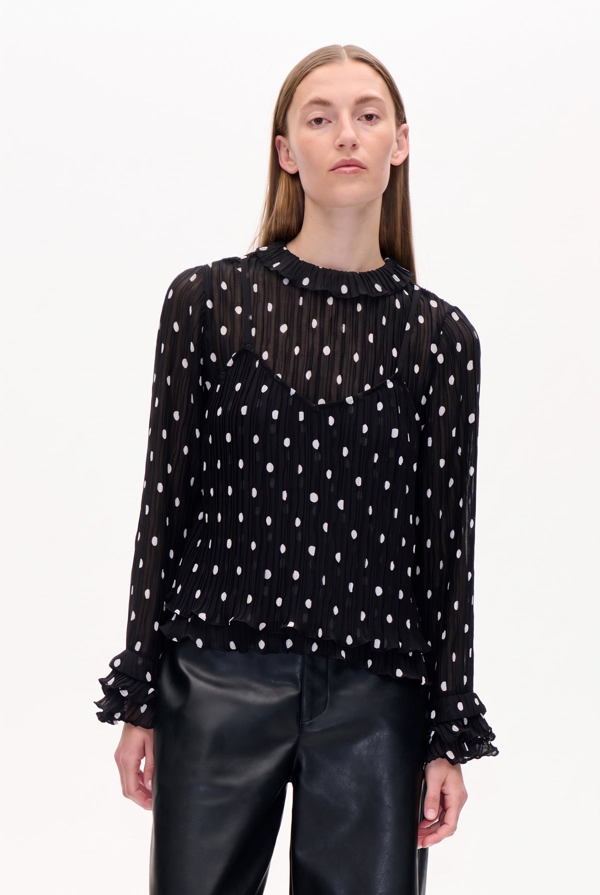 MANAIA BLUSE | Sort Krøllet Prikket