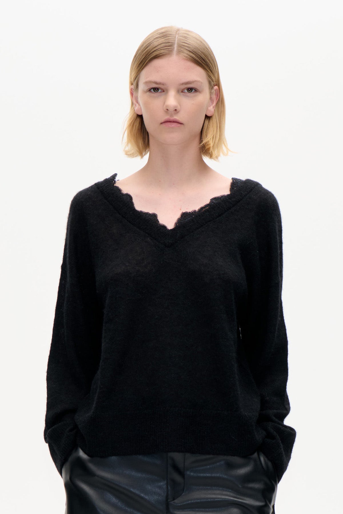 CAMMIEL SWEATER | Sort